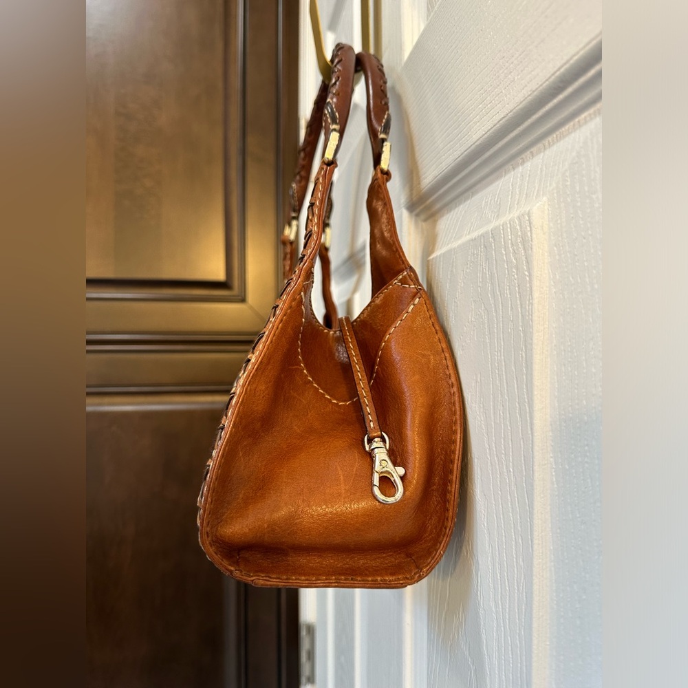 Perfect for fall & winter Michael Michael Kors brown cowhide bag. - Picture 3 of 9